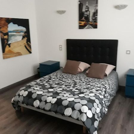 Gite Izaxulo Saint-Jean-Pied-de-Port Habitación foto